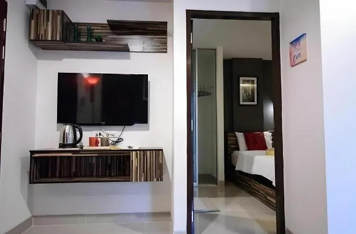 48 Metro 4*